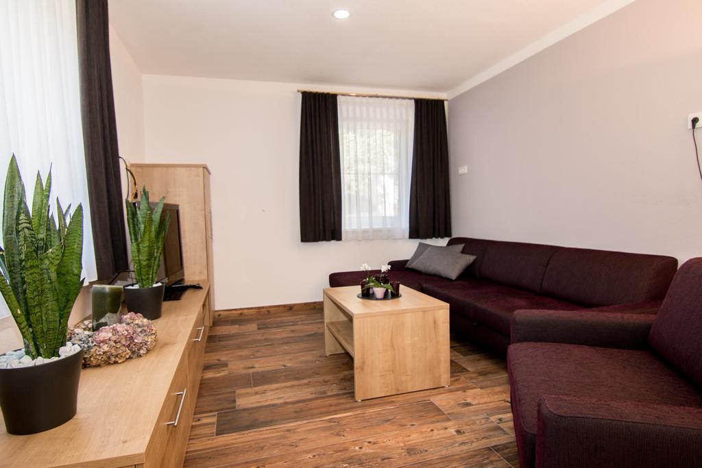 Haus Arnold - Und Homestay
